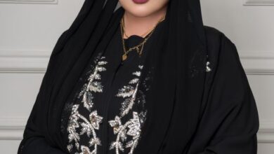 صورة الشيخة ثريا الغيثى ودكتوره خلود فى  افتتاح معرض “عمان الخير” في نوفمبر