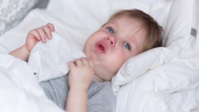 صورة علاجات طبيعية لسعال الأطفال ليلا